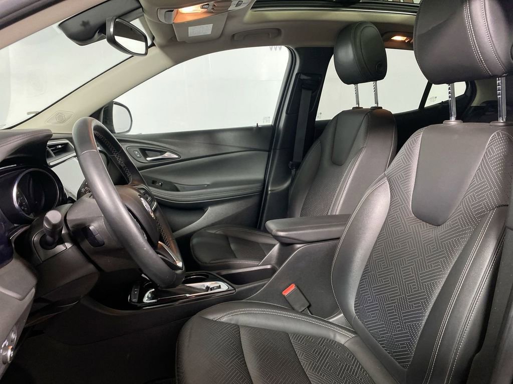 Used 2023 Buick Encore GX Essence w/ Experience Buick Package FWD image 11
