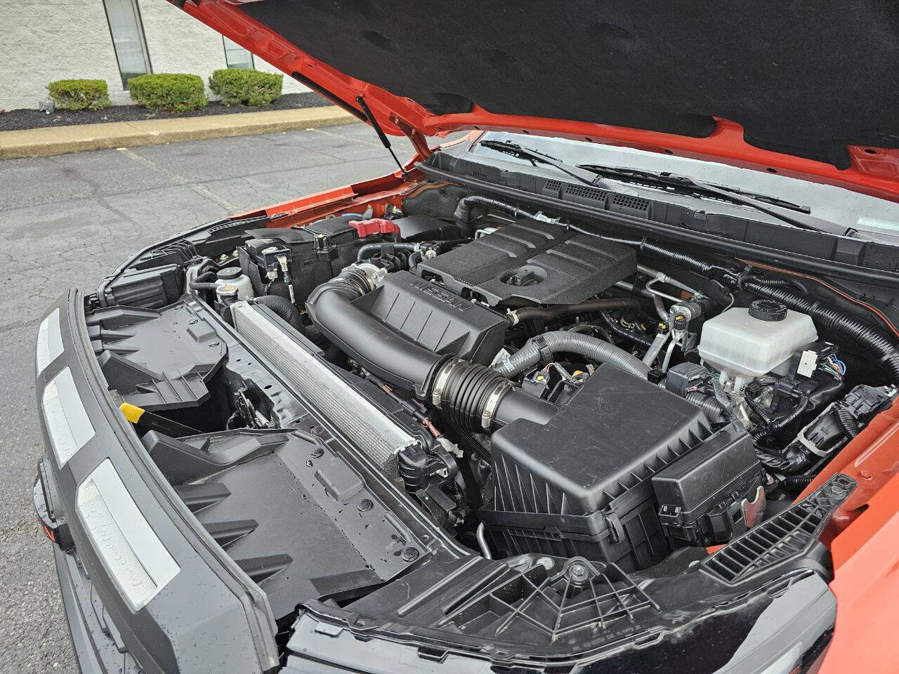 Used 2025 Nissan Frontier PRO-4X w/ Pro Convenience Package image 18