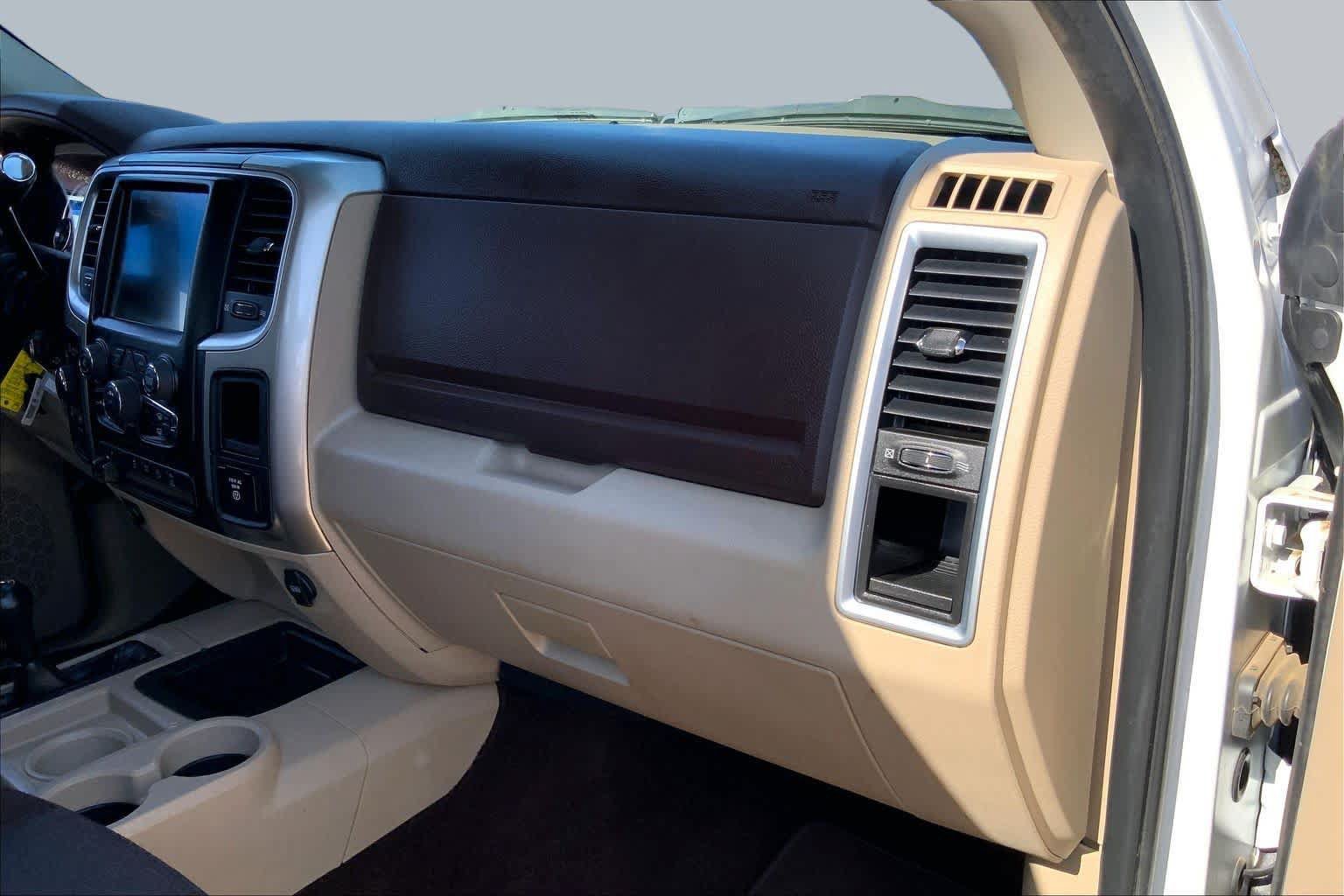 Used 2016 RAM 2500 Power Wagon w/ Luxury Group AWD/4WD image 19