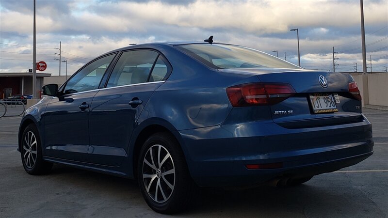 Used 2018 Volkswagen Jetta SE FWD image 3
