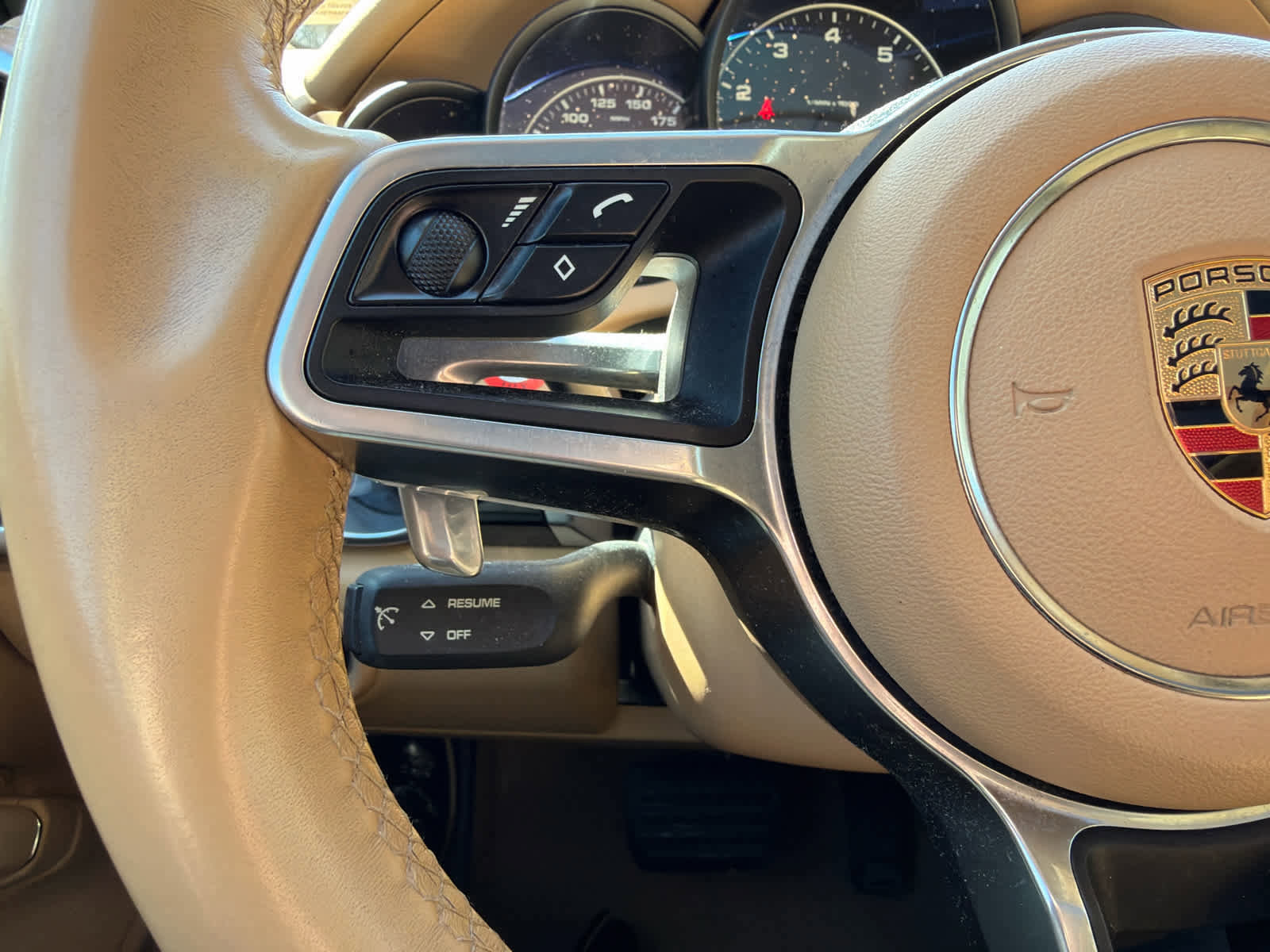 Used 2017 Porsche Cayenne Platinum Edition image 18