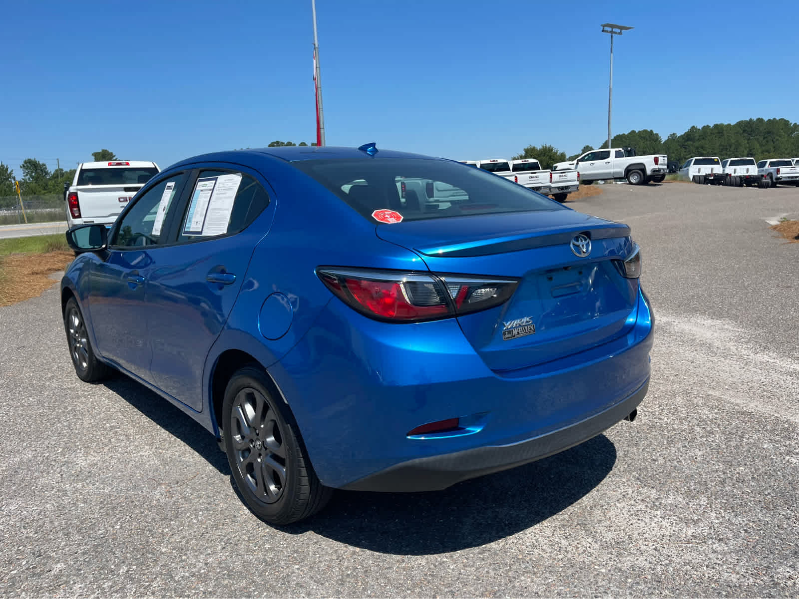 Used 2019 Toyota Yaris LE FWD image 8