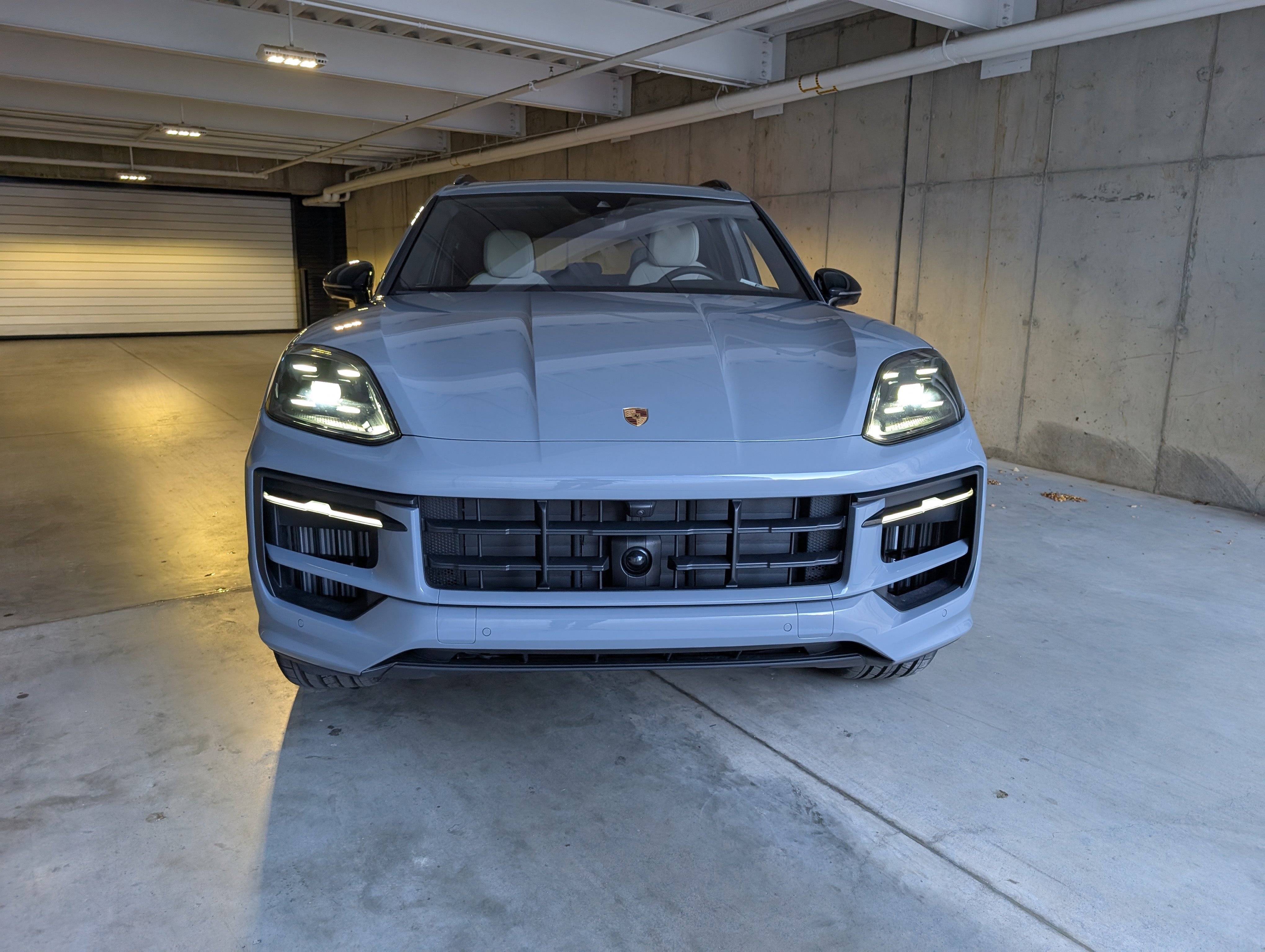 New 2026 Porsche Cayenne E-Hybrid image 12