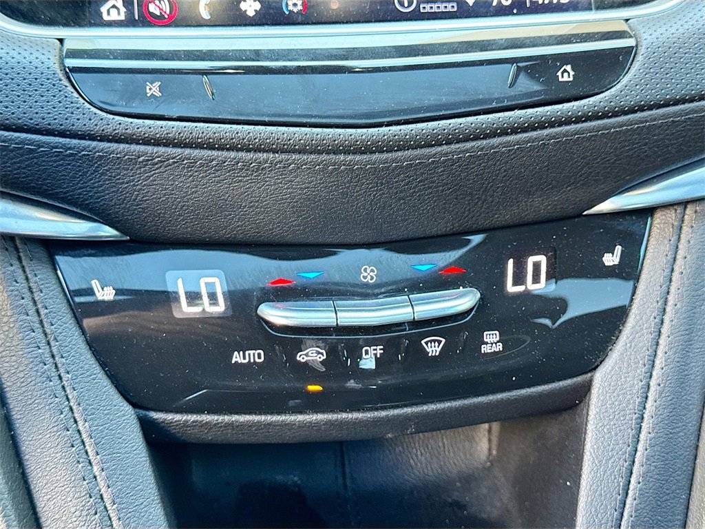 Used 2023 Cadillac XT6 Luxury image 15