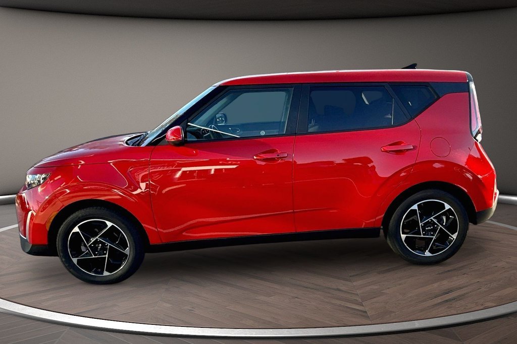 Used 2024 Kia Soul EX FWD image 4