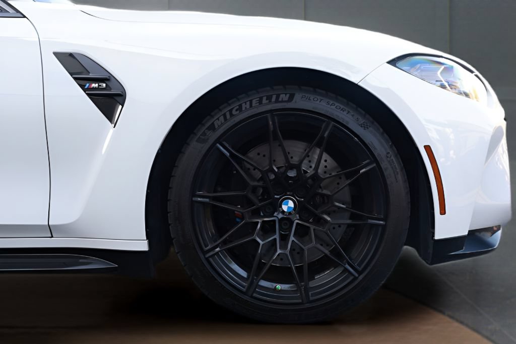 Used 2022 BMW M3 w/ Executive Package RWD image 3