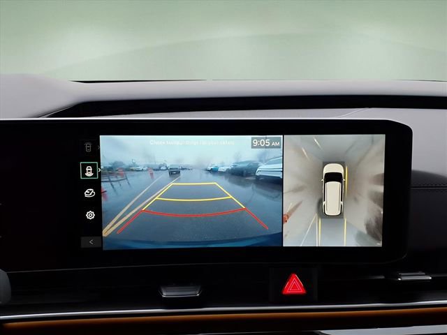 Used 2025 Kia Carnival SX Prestige image 22