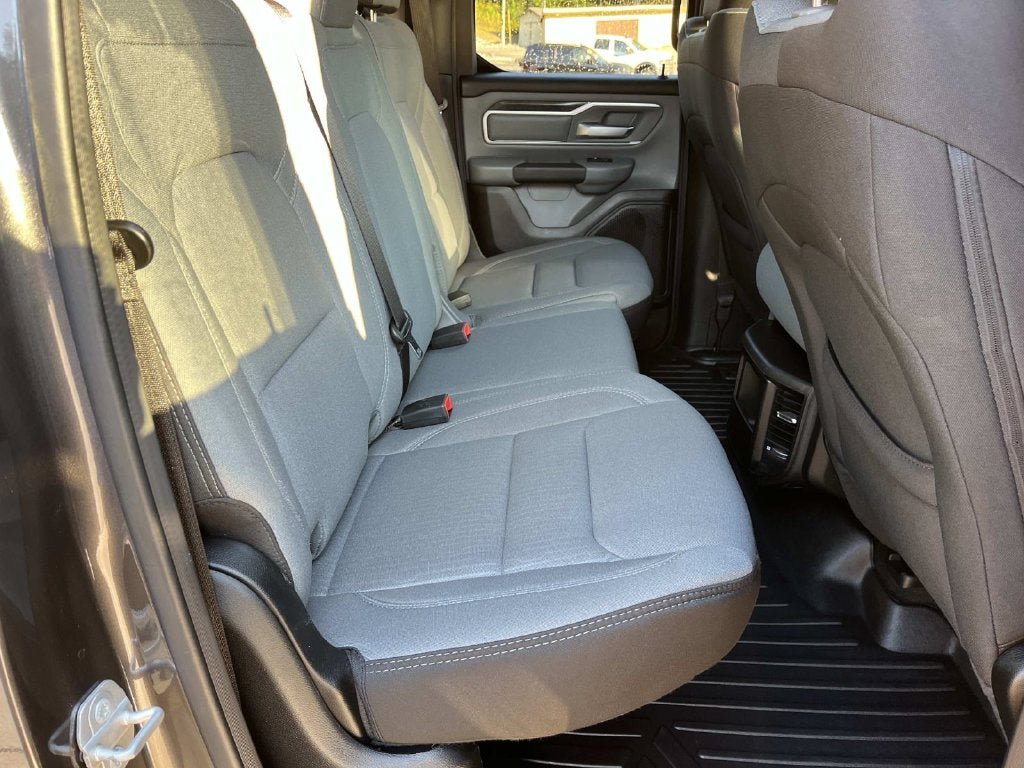Used 2022 RAM 1500 Big Horn AWD/4WD image 21