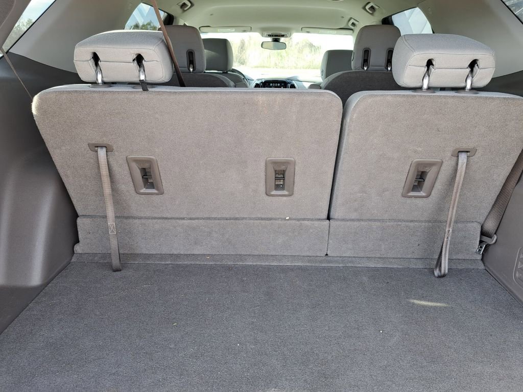 Used 2018 Chevrolet Traverse LT image 25