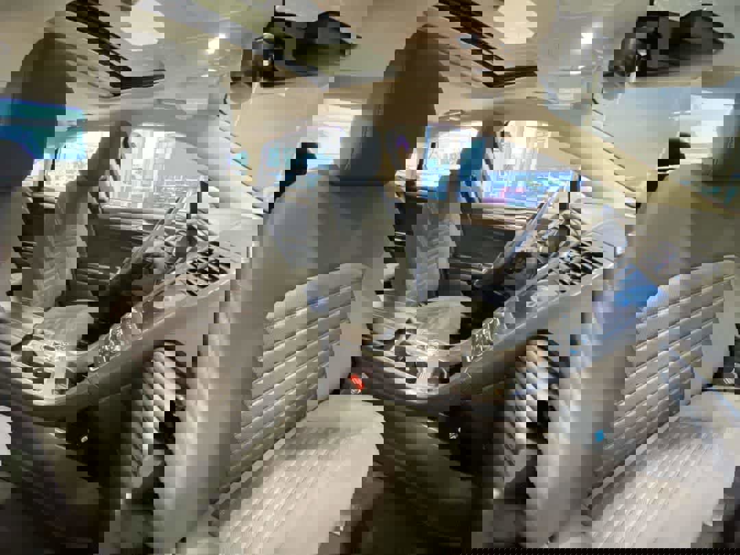 Used 2020 Ford Fusion SE image 27