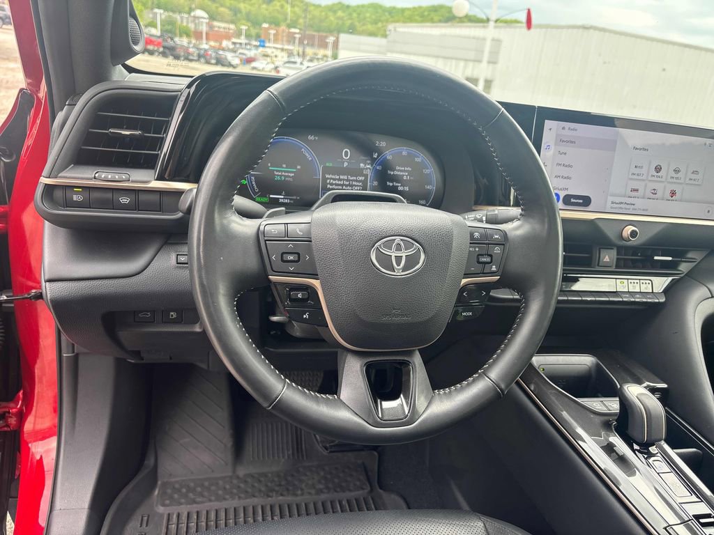 Used 2024 Toyota Crown Platinum AWD/4WD image 14