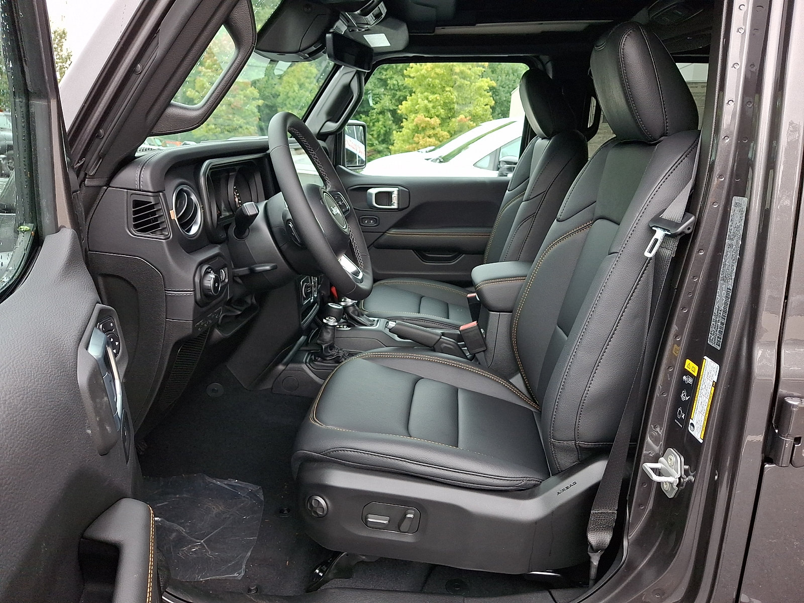 New 2027 Jeep Wrangler Unlimited Sahara AWD/4WD image 9