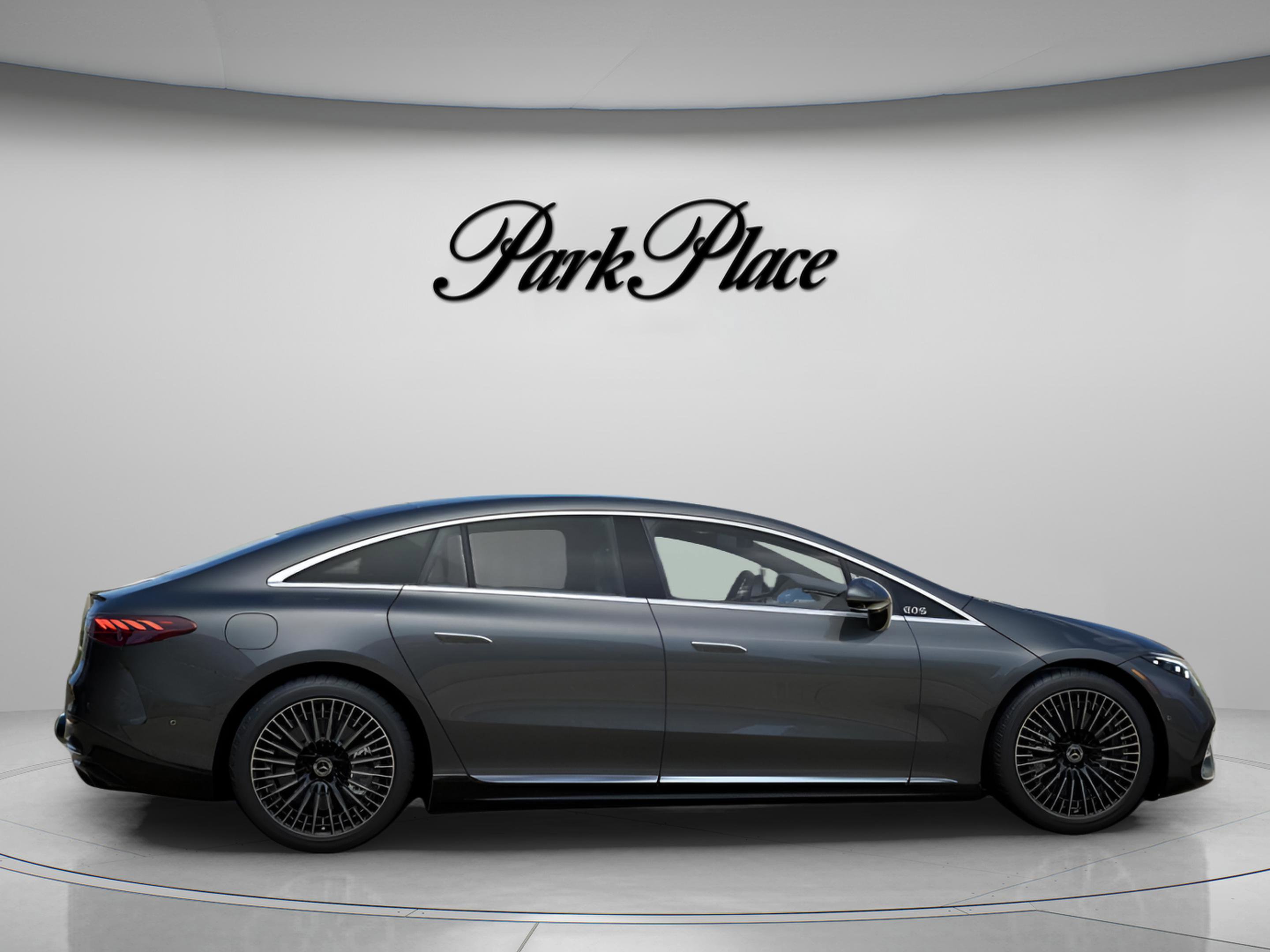 Used 2023 Mercedes-Benz EQS 580 4MATIC Sedan image 25