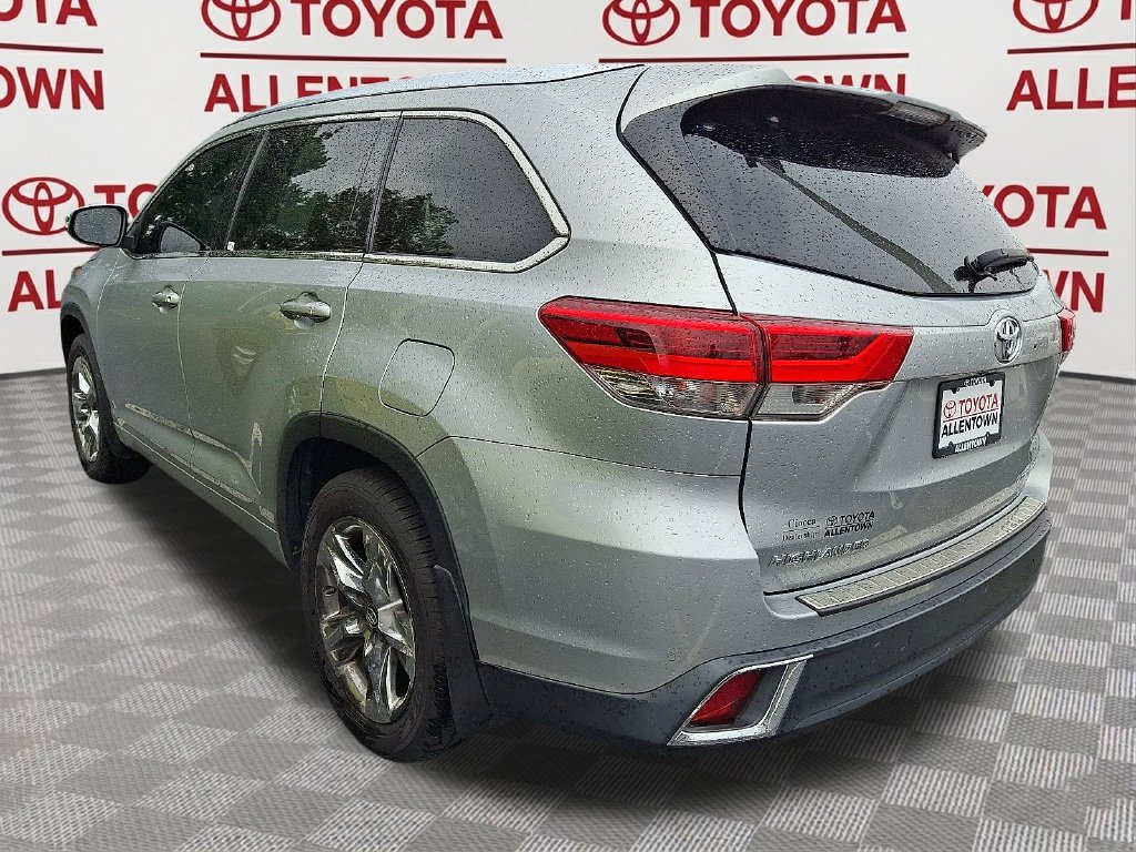 Used 2018 Toyota Highlander Limited Platinum w/ Carpet Mat Package (TMS) AWD/4WD image 4
