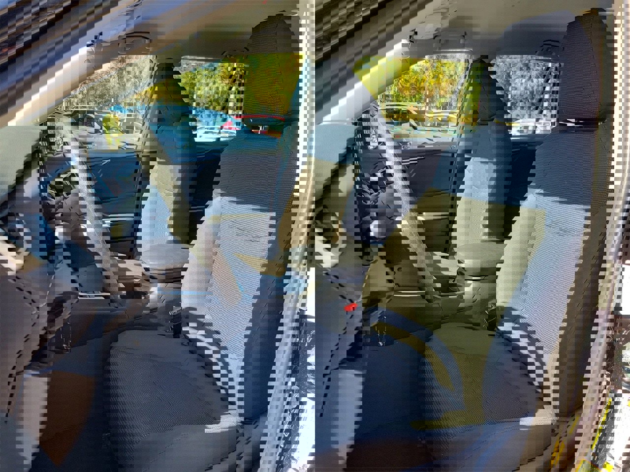 Used 2025 Toyota RAV4 LE image 16