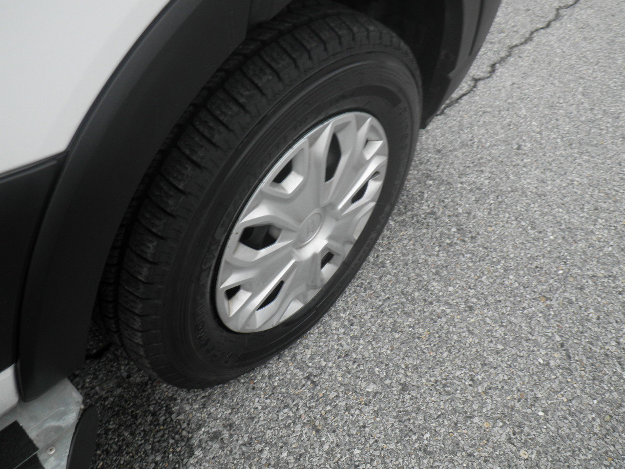 Used 2023 Ford Transit 250 Low Roof w/ Exterior Upgrade Package image 8