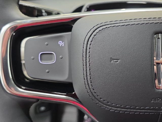 New 2026 Lincoln Nautilus Premier AWD/4WD image 13