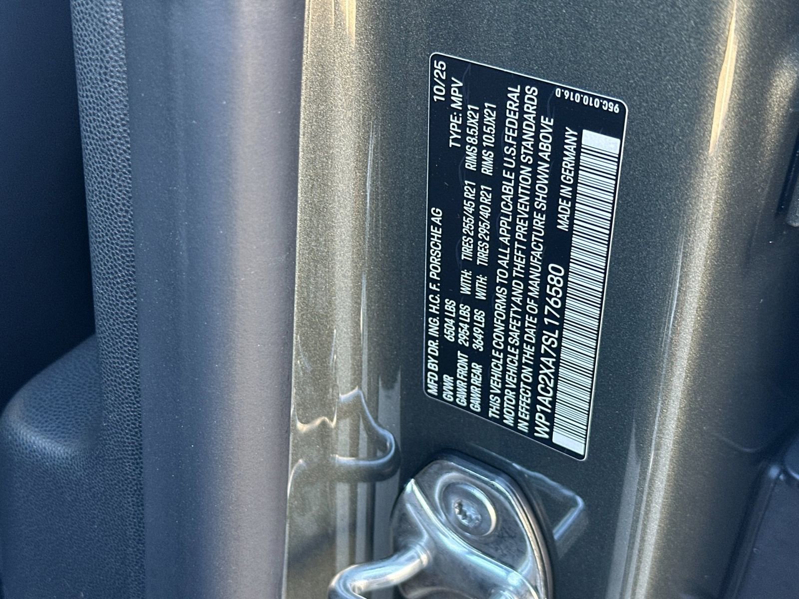 New 2025 Porsche Macan Turbo Electric image 35