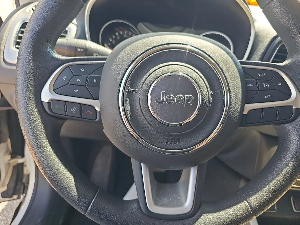 Used 2018 Jeep Compass Sport FWD image 14