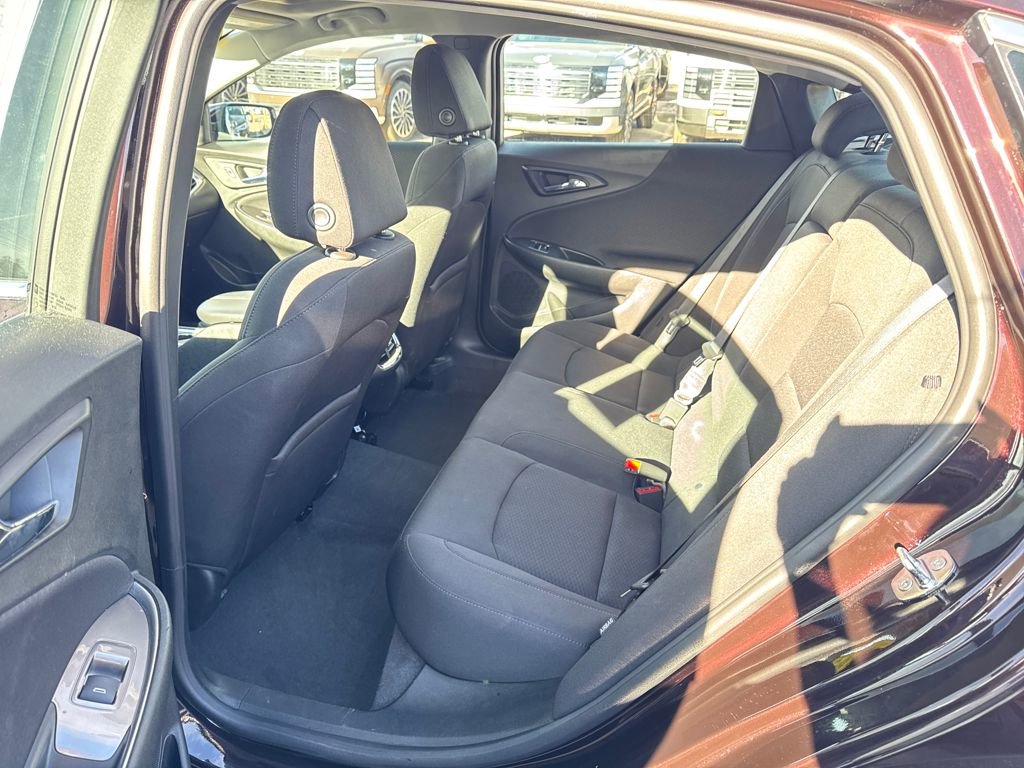 Used 2020 Chevrolet Malibu LT image 30