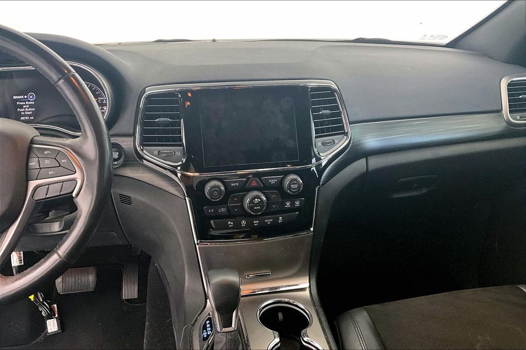 Used 2019 Jeep Grand Cherokee Altitude image 9