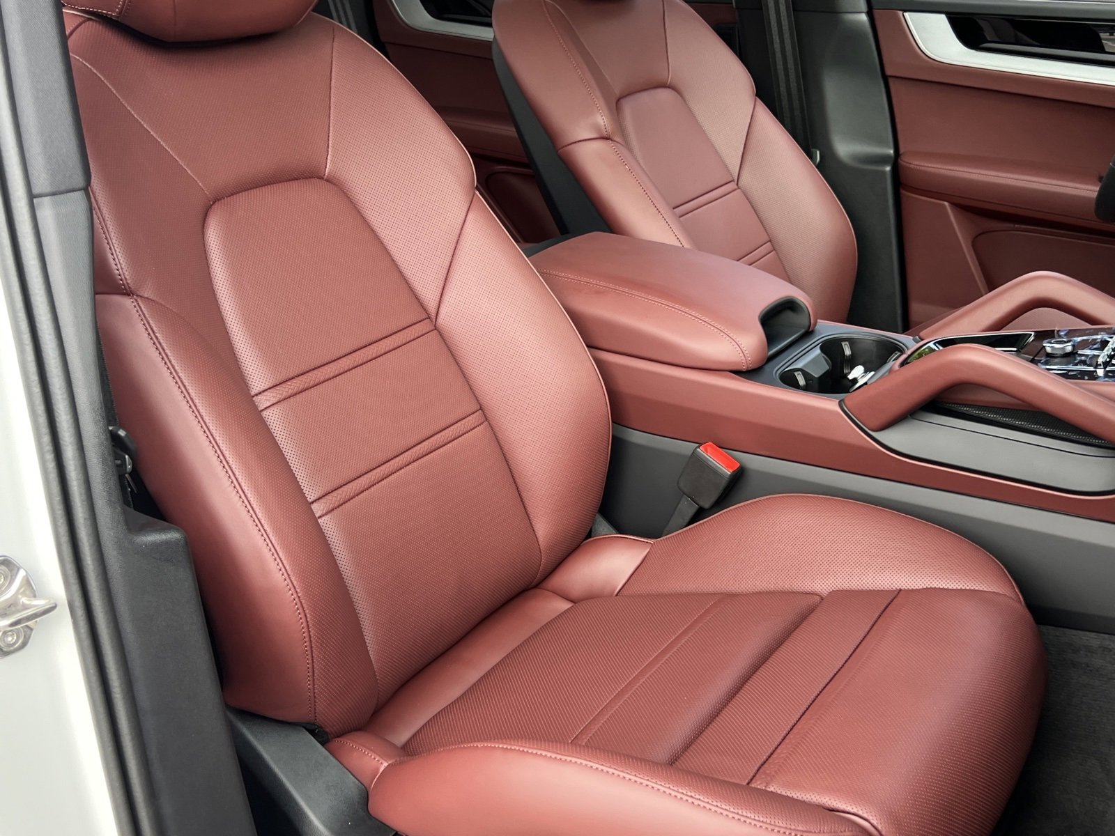 New 2026 Porsche Cayenne image 16