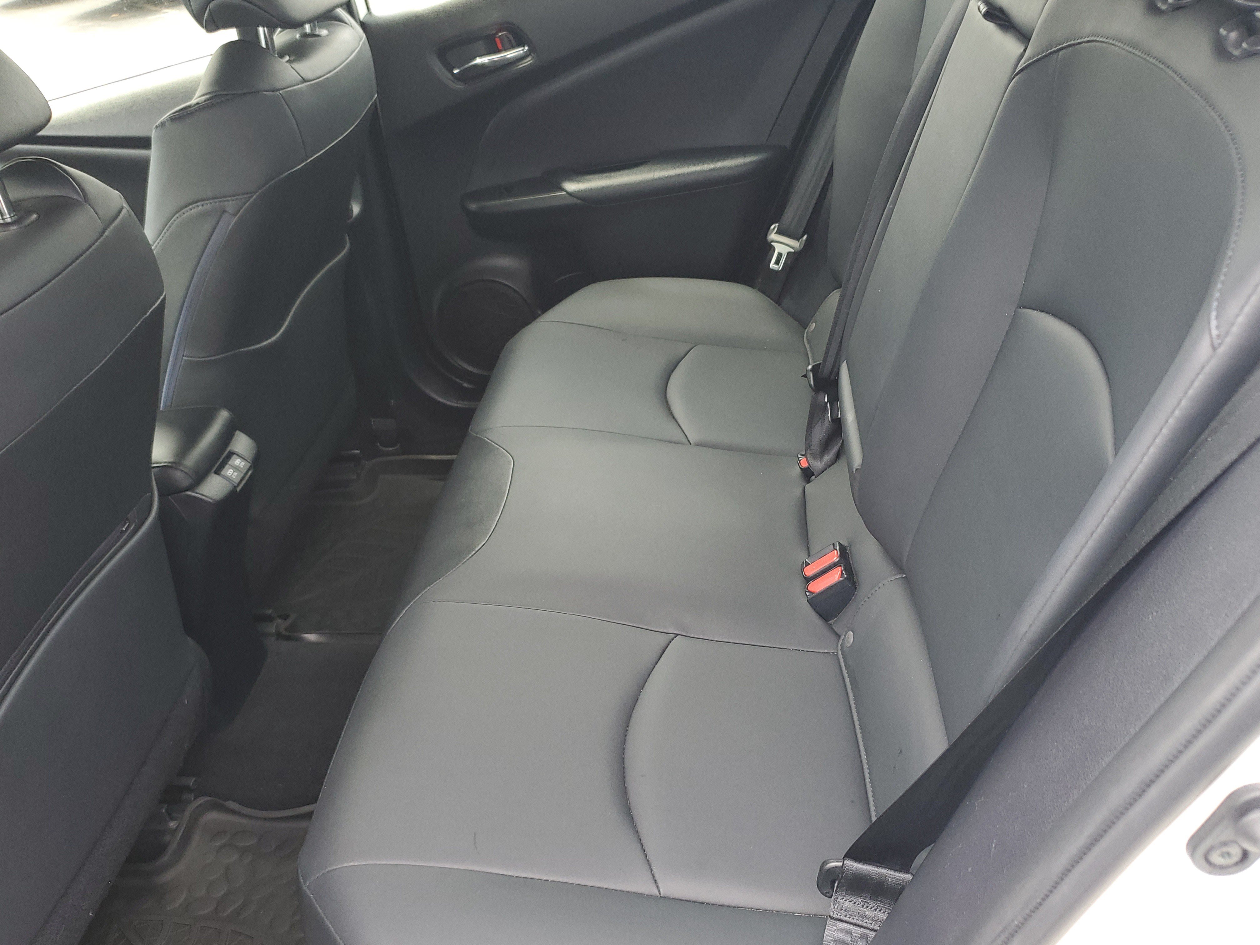 Used 2019 Toyota Prius XLE AWD/4WD image 11
