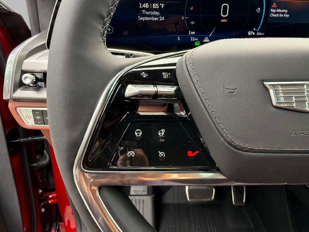 New 2027 Cadillac Vistiq Sport w/ LPO, Floor Liner Package AWD/4WD image 19