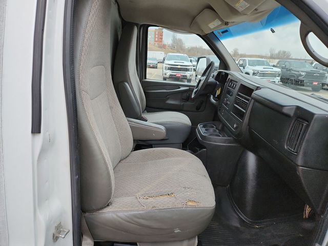 Used 2011 Chevrolet Express 3500 Extended image 21