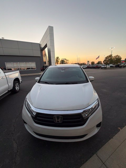 Used 2024 Honda Odyssey Elite image 1