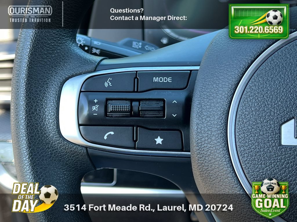 Used 2025 Kia Sportage LX FWD image 22