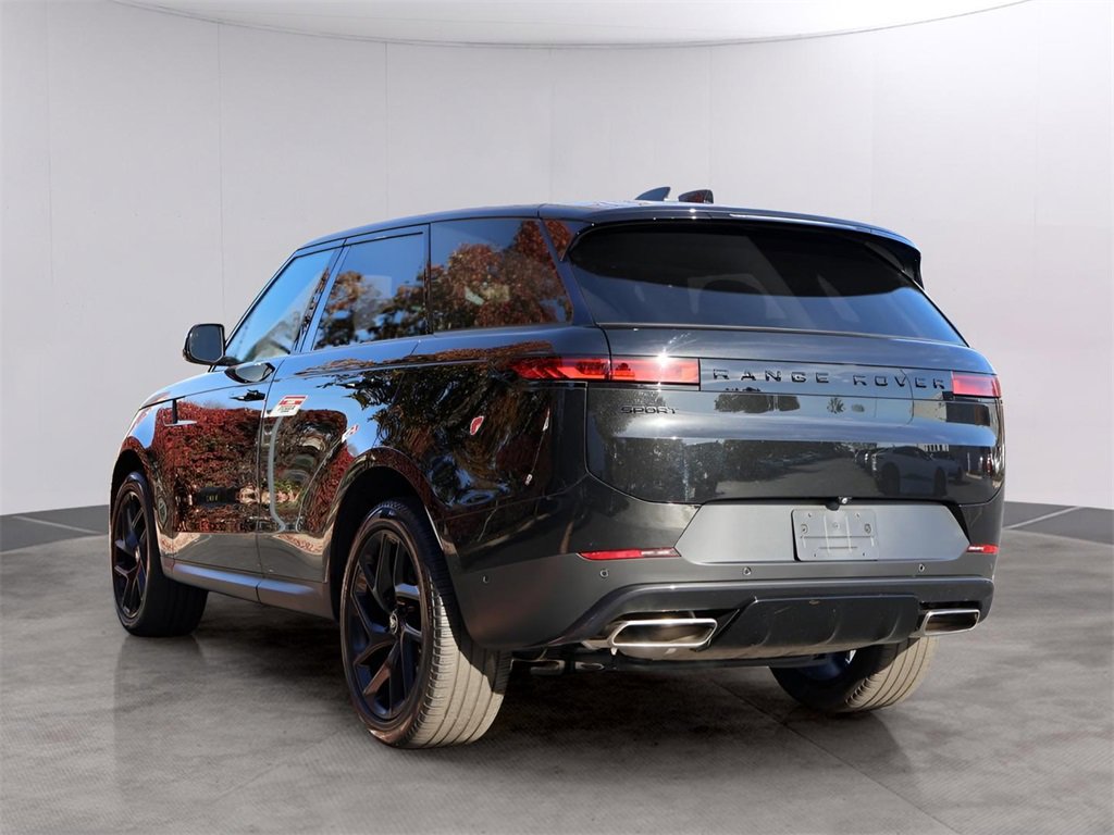 Used 2024 Land Rover Range Rover Sport SE image 7