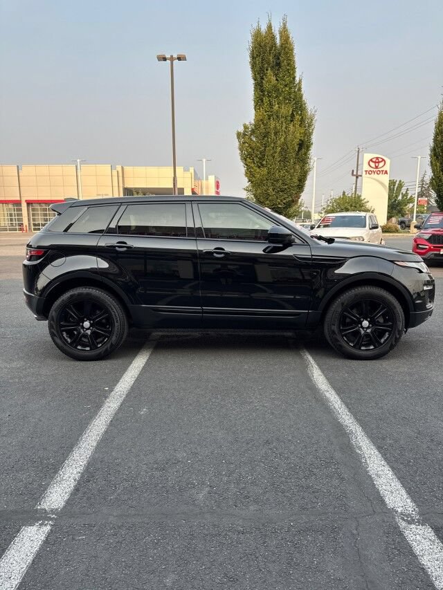 Used 2018 Land Rover Range Rover Evoque SE Premium AWD/4WD image 4