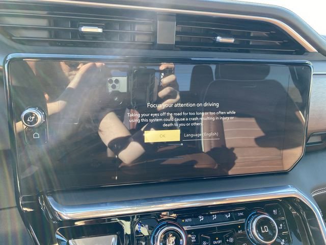 New 2026 GMC Sierra 2500 Denali Ultimate AWD/4WD image 16