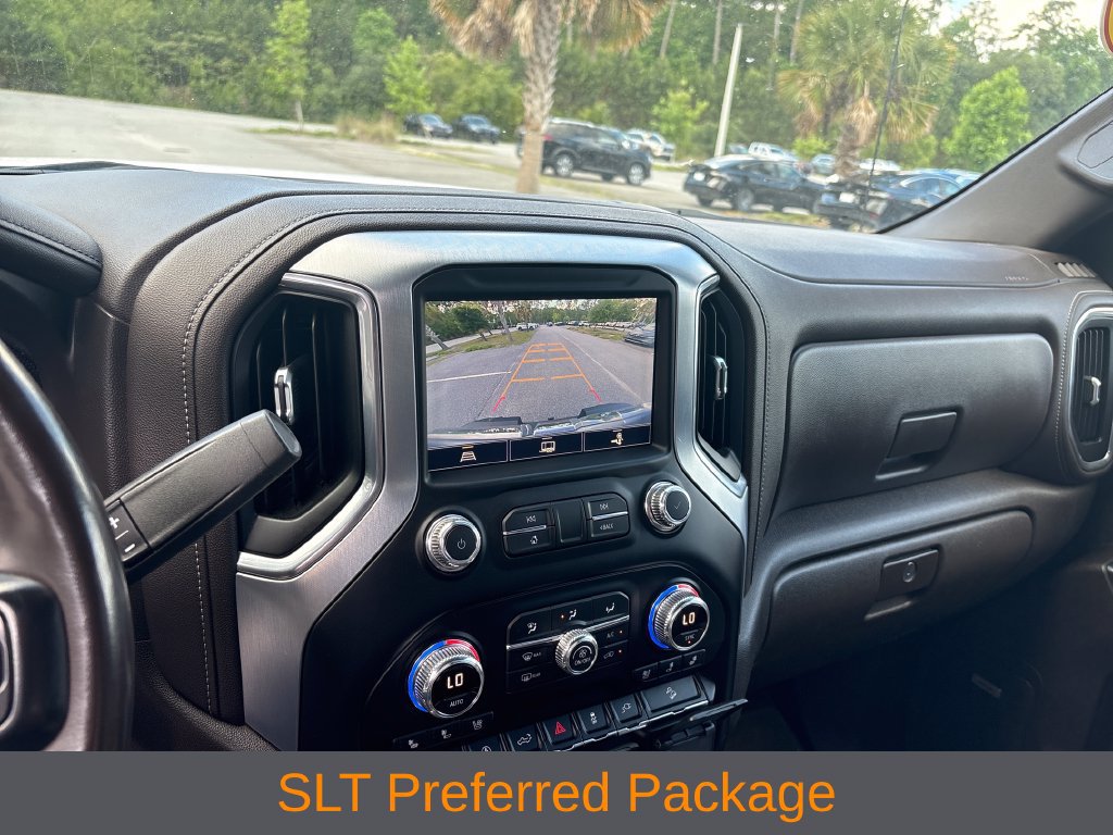Used 2021 GMC Sierra 1500 SLT w/ SLT Premium Plus Package AWD/4WD image 17