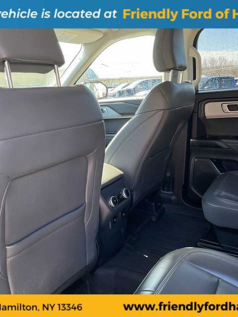 Used 2025 Ford Explorer Active w/ Active Comfort Package AWD/4WD image 39
