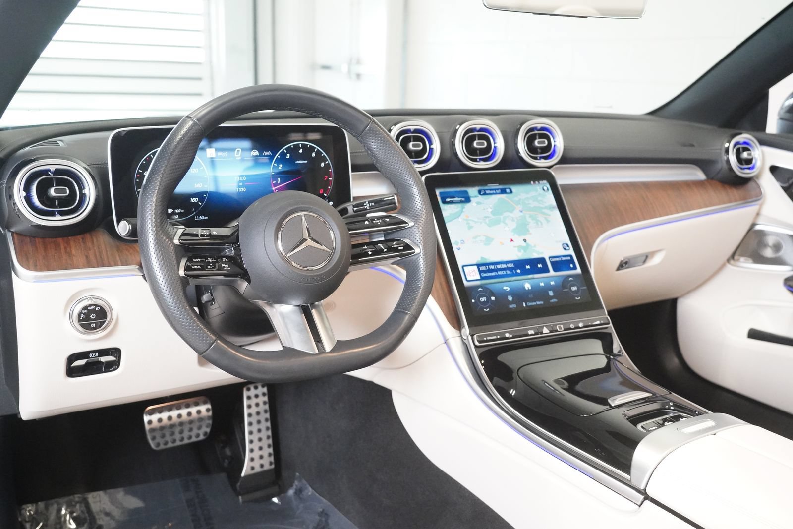 Certified 2026 Mercedes-Benz CLE 300 4MATIC Cabriolet image 17