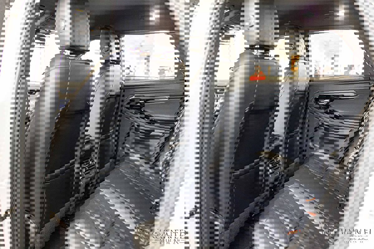 Used 2020 Land Rover Range Rover Evoque R-Dynamic S image 31