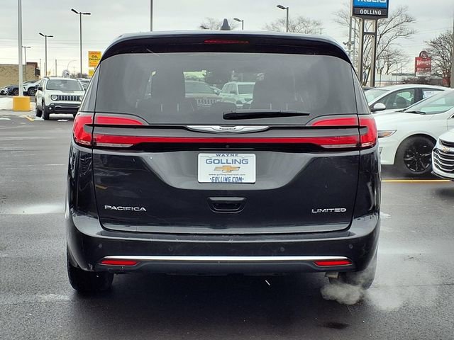 Used 2024 Chrysler Pacifica Limited FWD image 23