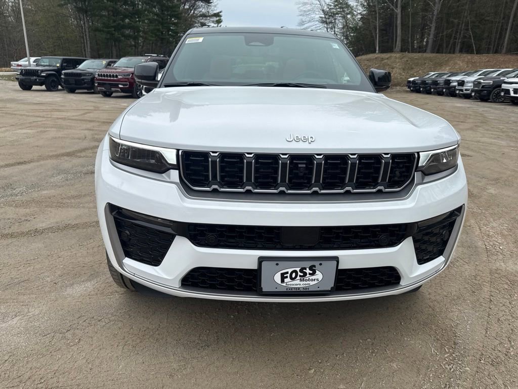 New 2026 Jeep Grand Cherokee Summit AWD/4WD image 8
