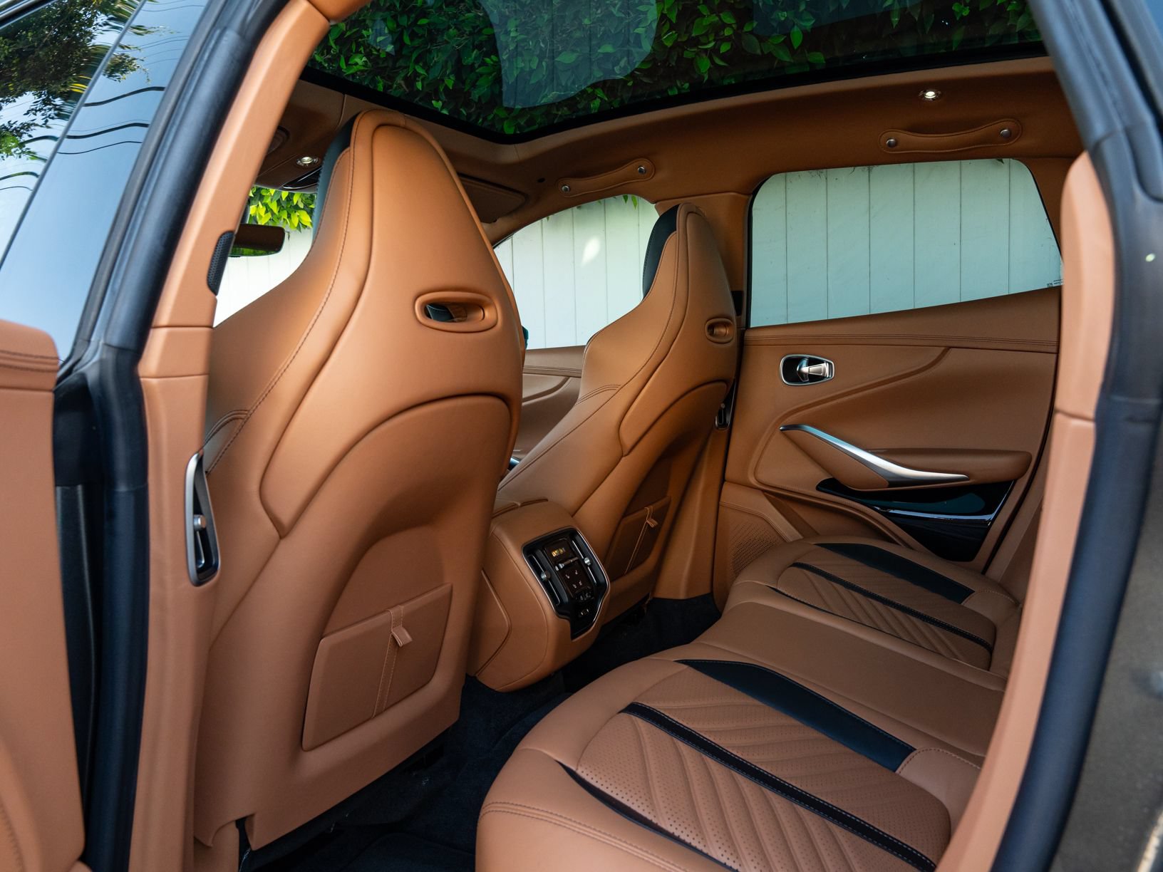 Used 2023 Aston Martin DBX 707 AWD/4WD image 36