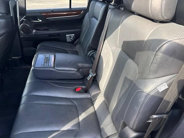 Used 2018 Lexus LX 570 4WD w/ Luxury Package image 21