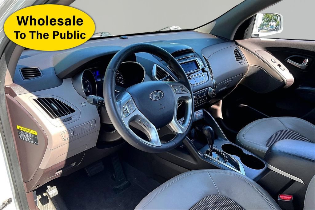 Used 2013 Hyundai Tucson GLS FWD image 12