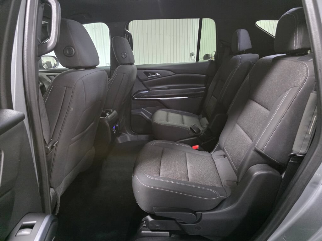 Used 2024 Chevrolet Traverse LT AWD/4WD image 10