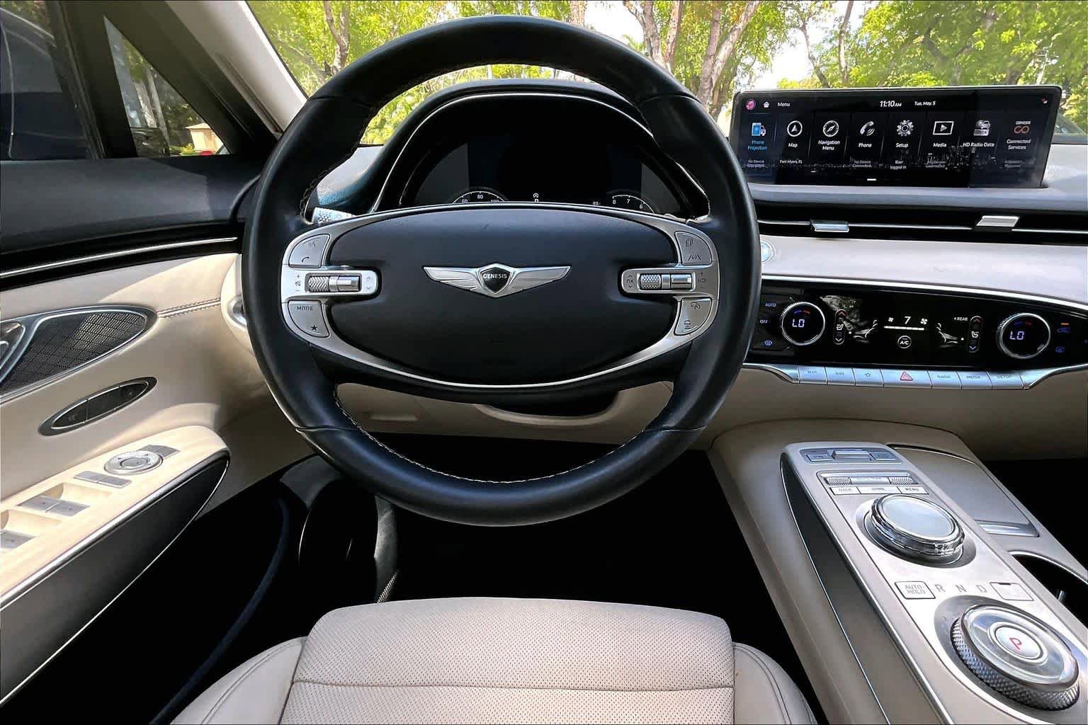 Used 2022 Genesis GV70 2.5T w/ Select Package AWD/4WD image 6