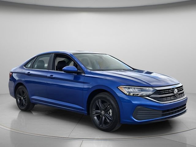Used 2024 Volkswagen Jetta SE w/ Panoramic Sunroof Package FWD image 9