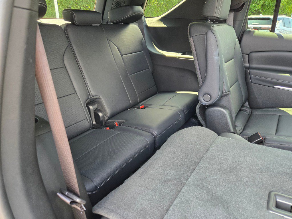Used 2026 Chevrolet Traverse LT AWD/4WD image 12