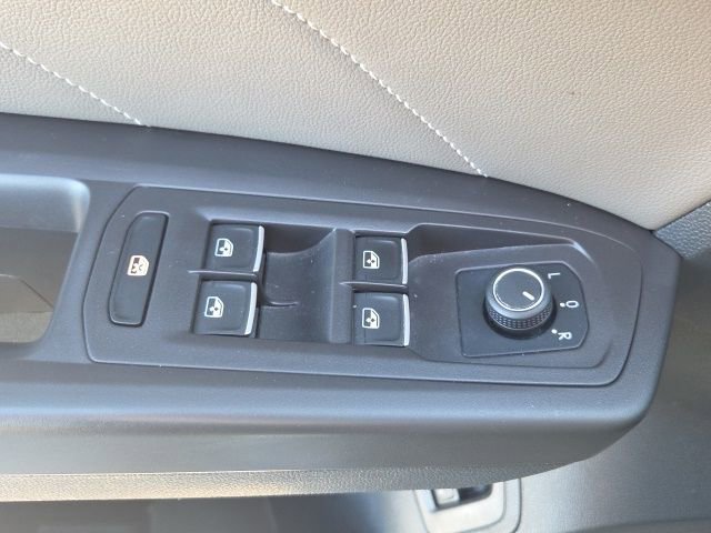 Used 2022 Volkswagen Atlas SE image 25