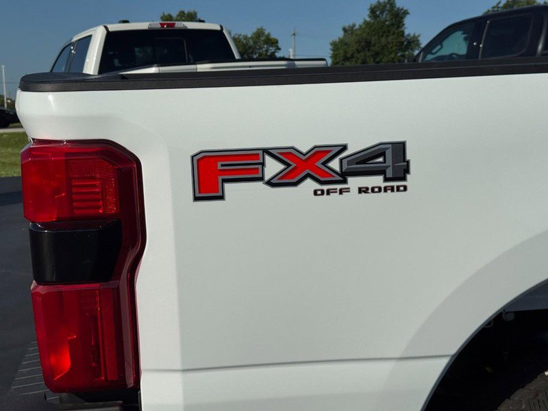 New 2025 Ford F350 Lariat w/ Chrome Package image 4