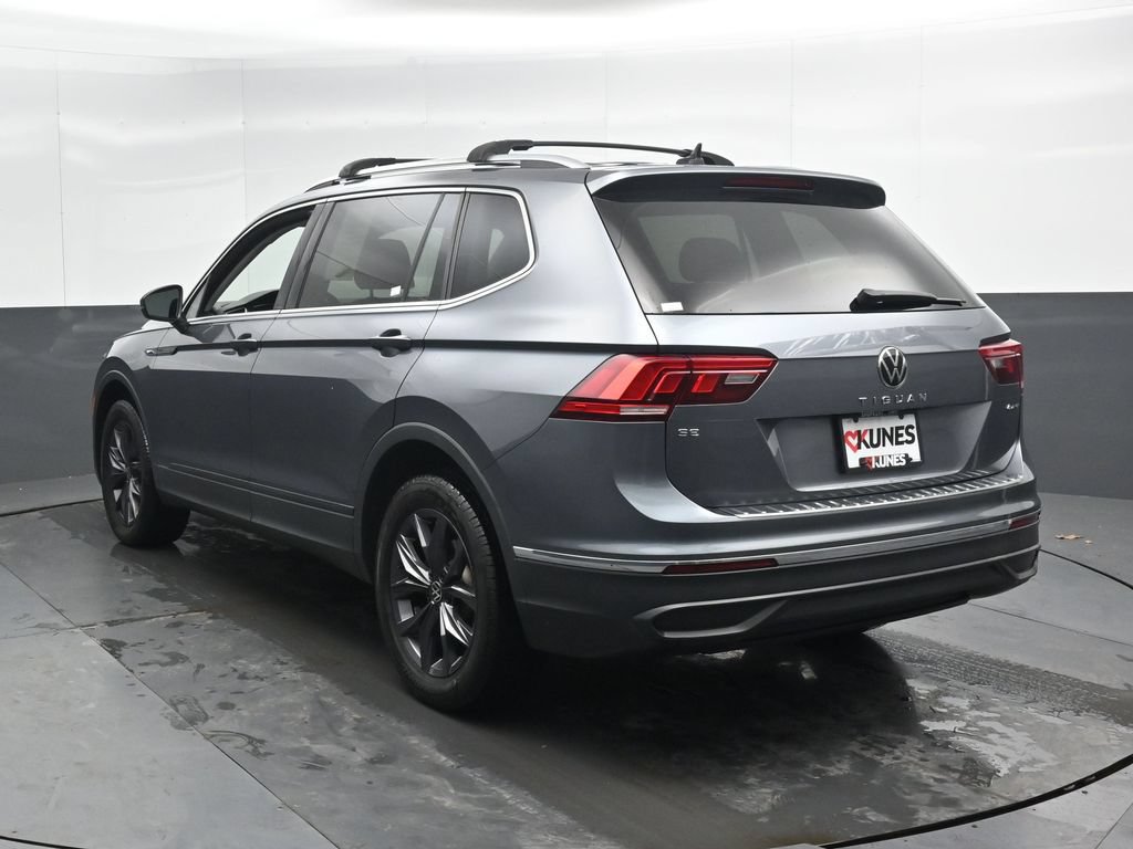 Used 2022 Volkswagen Tiguan SE AWD/4WD image 10